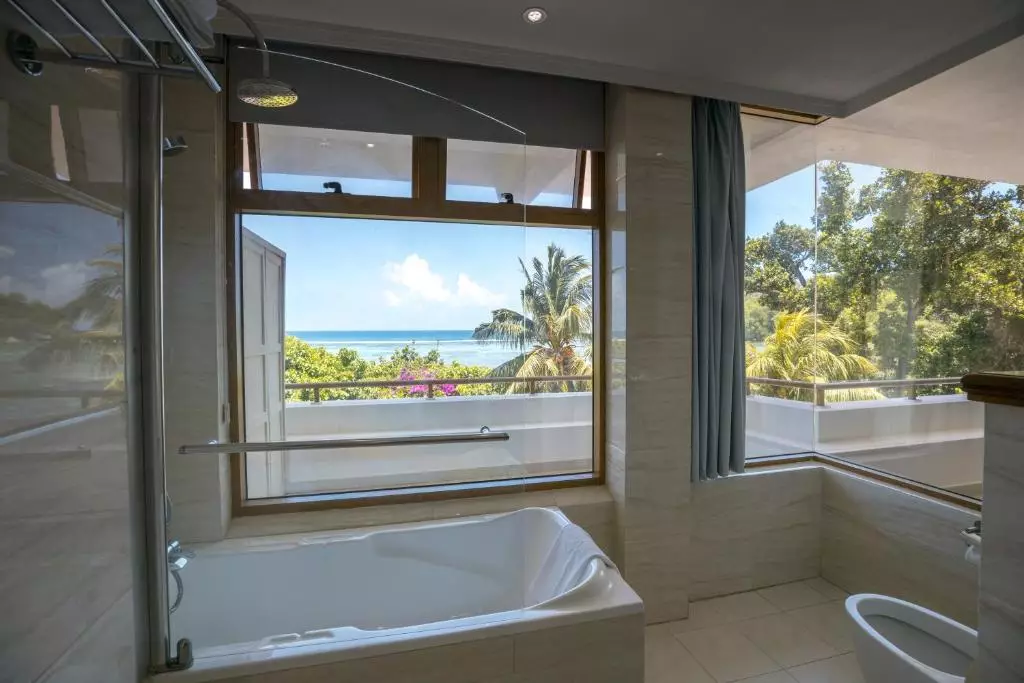 Crown Beach Hotel Seychelles